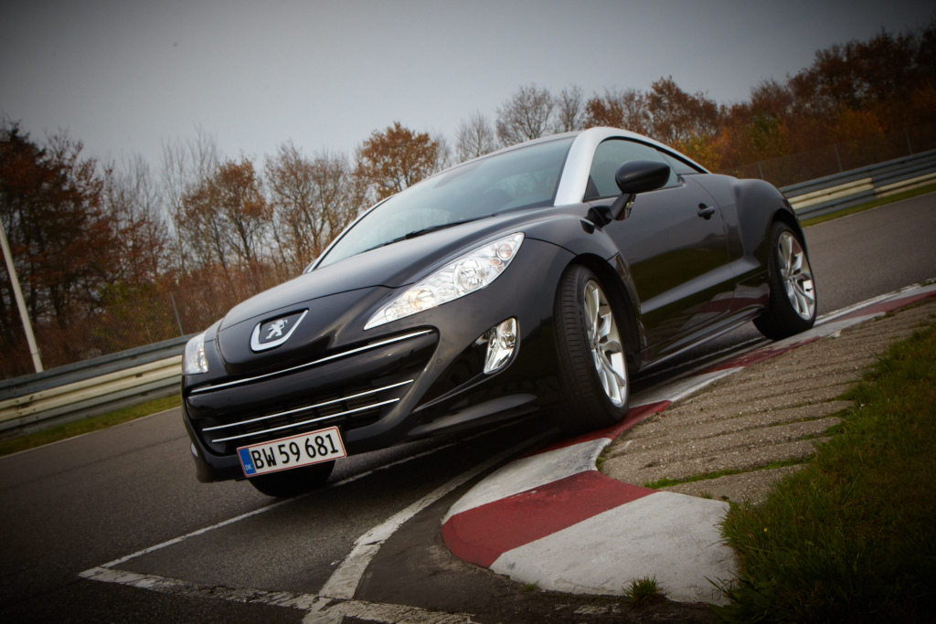 RCZ’eren er en ægte svingæder.
(Foto: Ib Trebbien)